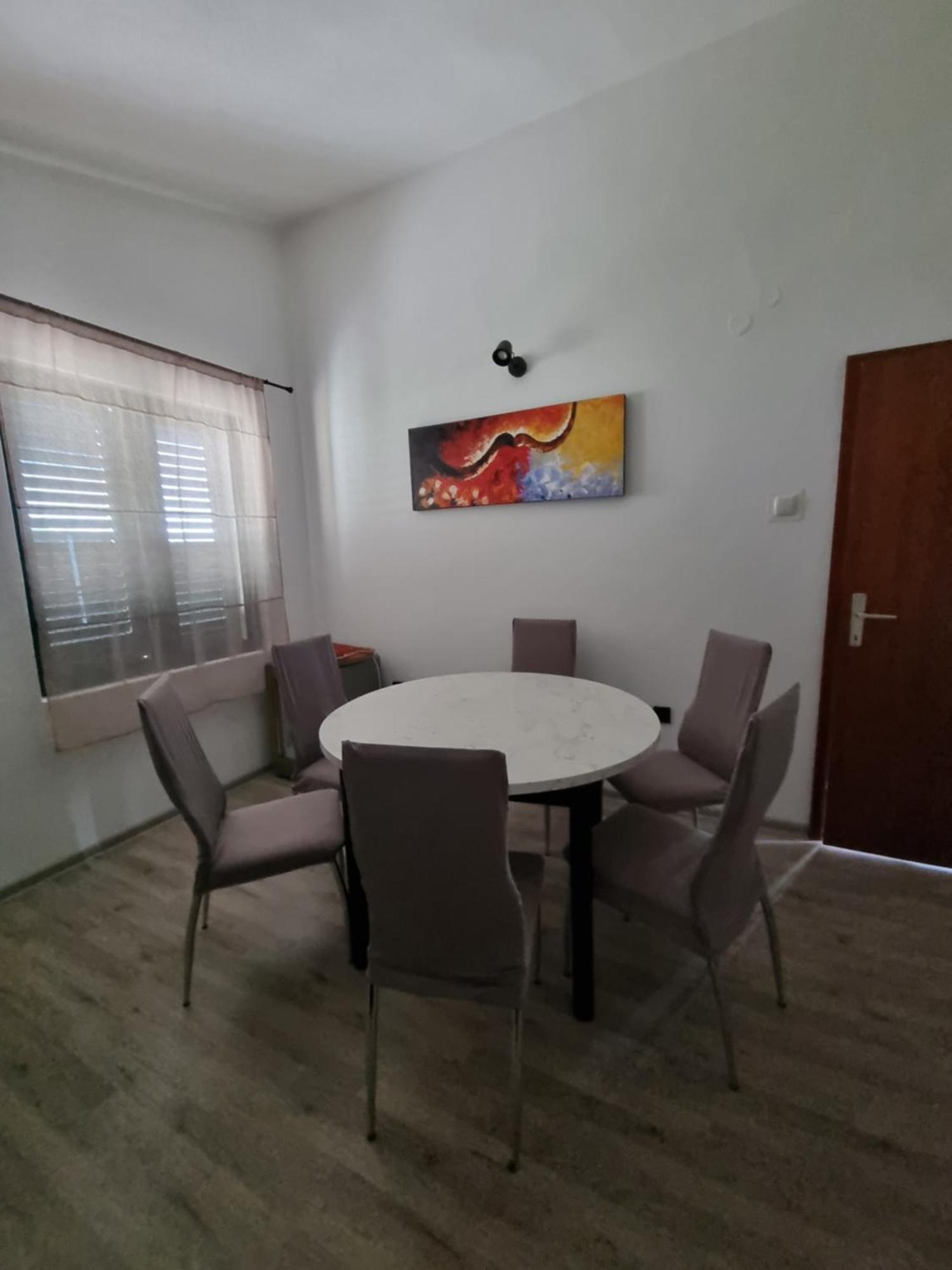 Penzión pre hostí Oliva 3*