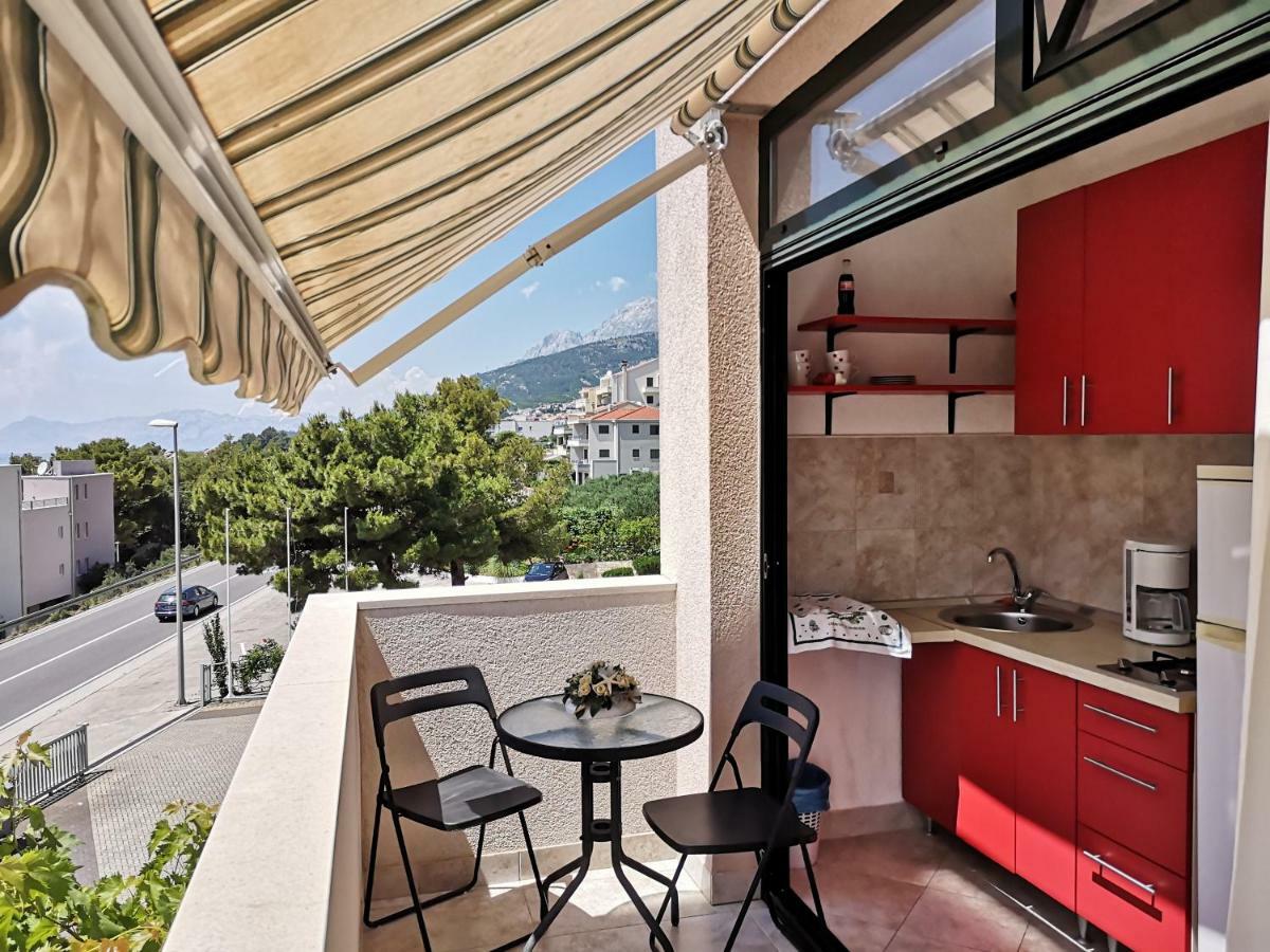 Oliva Penzión pre hostí Makarska
